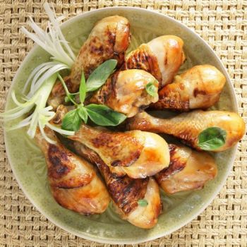 «Κινέζικο» κοτόπουλο στο φούρνο με σόγια και μέλι