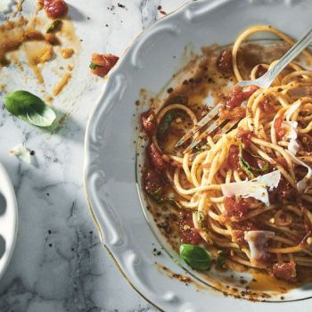 Spaghetti alla chiummenzana (Σπαγκέτι με κόκκινη καυτερή σάλτσα)