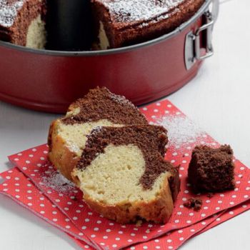 Κέικ βανίλια-κακάο, το πιο απλό και εύκολο κέικ
