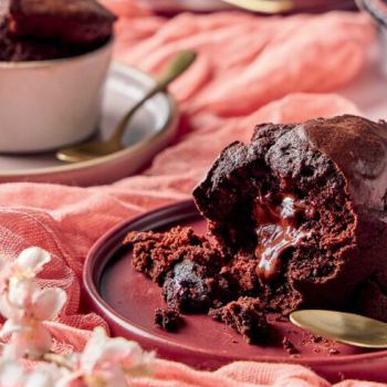 Σοκολατένια lava cakes, vegan