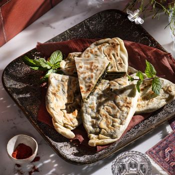 Αρμένικες πίτες με χόρτα