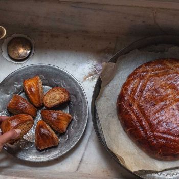 Ναζούκ, αρμένικο γλυκό ψωμί-μπισκότο