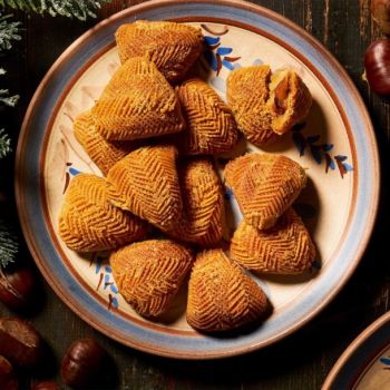 Μελομακάρονα ισλί με κάστανο στη ζύμη και τη γέμιση