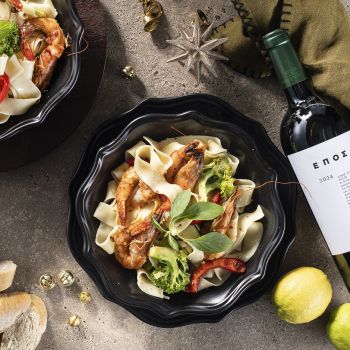 Ταλιατέλες με γαρίδες, μπρόκολο και κόκκινη πιπεριά