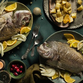 Φρέσκο φαγκρί ψητό με πορτοκάλι, φινόκιο & λευκό κρασί