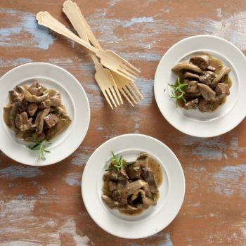 Συκώτι με μανιτάρια και δεντρολίβανο