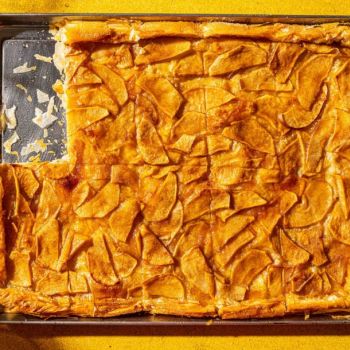 Εύκολη, νηστίσιμη τάρτα μήλου με φύλλο κρούστας και ελαιόλαδο