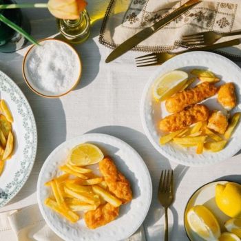 Fish sticks σπιτικά, με κρούστα παξιμαδιού – αμυγδάλου