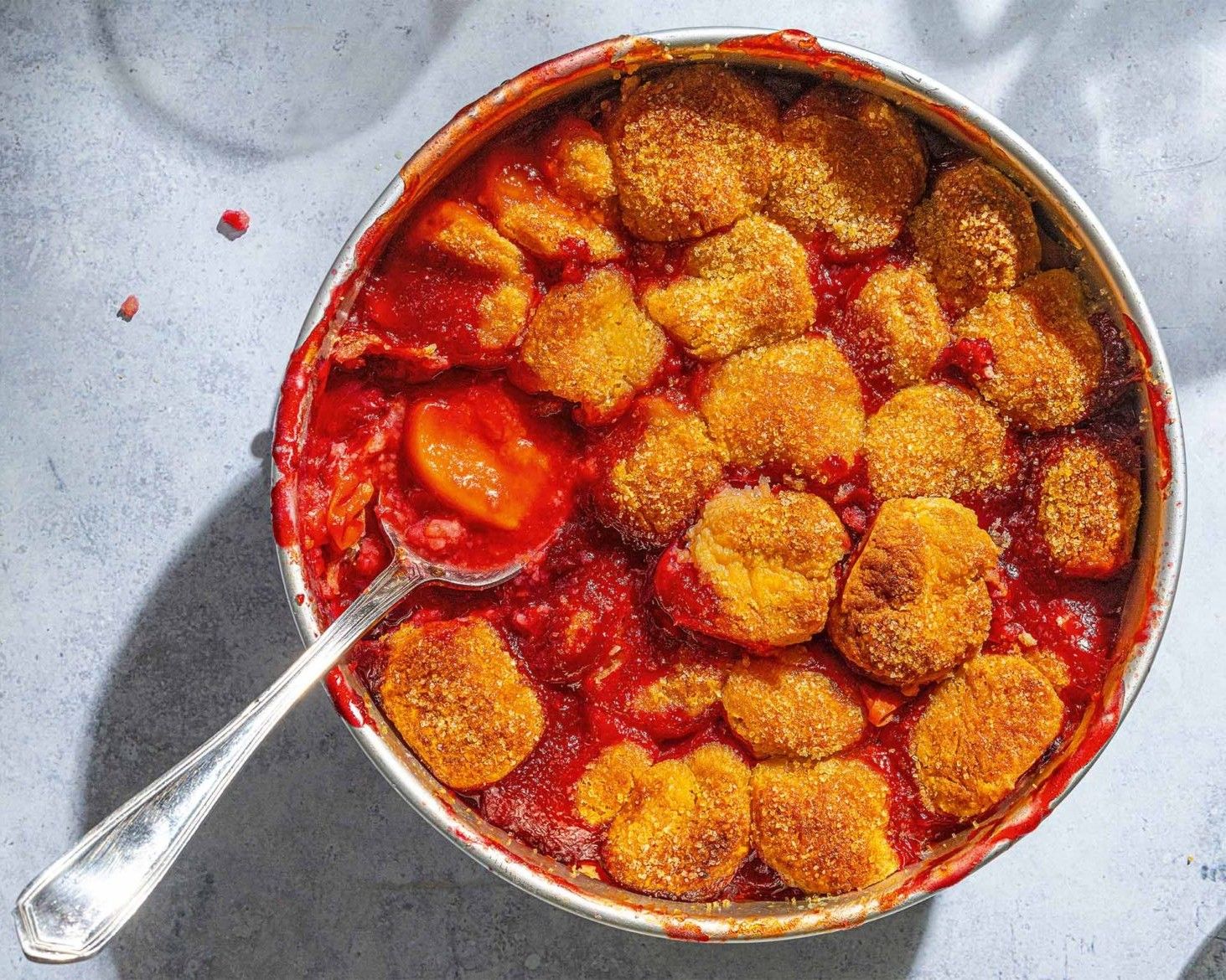 Cobbler με δαμάσκηνα, βανίλιες, ροδάκινα και βερίκοκα