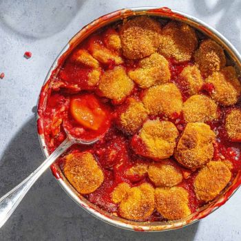 Cobbler με δαμάσκηνα, βανίλιες, ροδάκινα και βερίκοκα