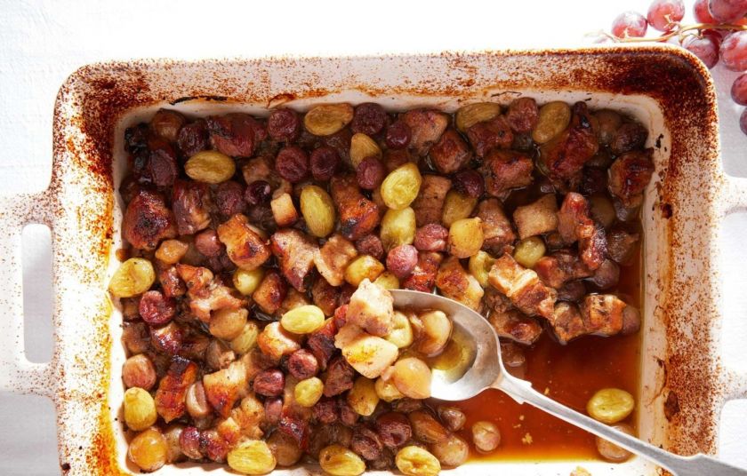 Χοιρινή πανσέτα φούρνου με σταφύλια, πετιμέζι και θυμάρι